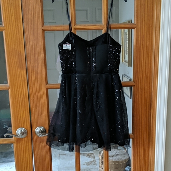 Black sequen homecoming dress & bag - Picture 2 of 16